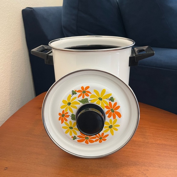 Mid Mod Ekco Country Garden Porcelain Clad Stockpot/Steamer - Picture 3 of 11